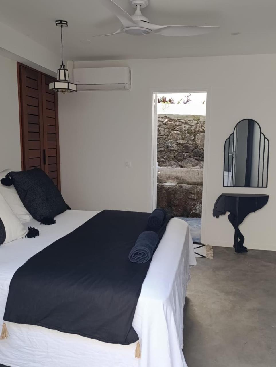 La Kaz Banian Hotel Saint Pierre Buitenkant foto